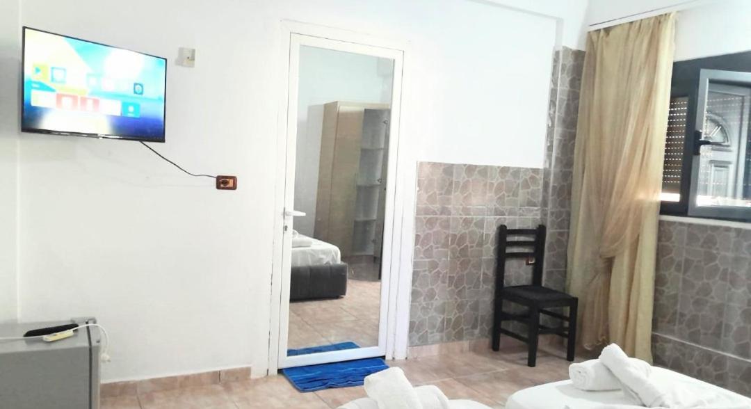 Blue Hotel Ksamil Phòng bức ảnh