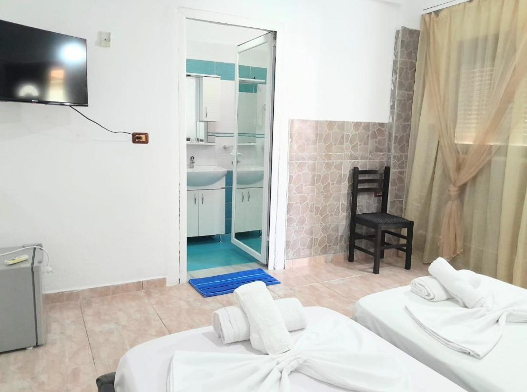 Blue Hotel Ksamil Phòng bức ảnh