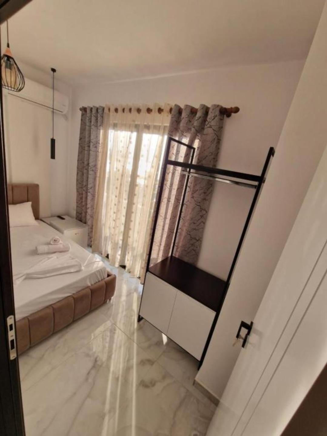 Blue Hotel Ksamil Ngoại thất bức ảnh